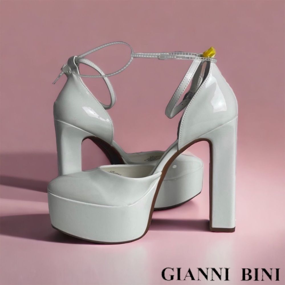 Gianni Bini White Patent Platform Ankle Strap Chunky Heel